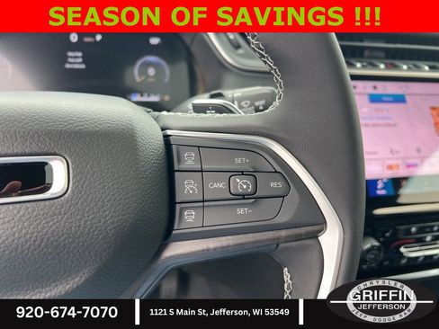 New 2025 Jeep Grand Cherokee Limited w/ Luxury Tech Group II image 22