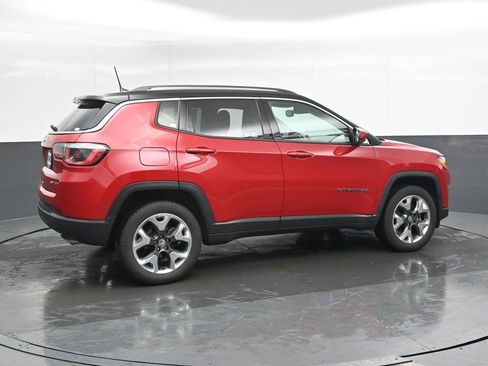 Used 2018 Jeep Compass Limited image 3