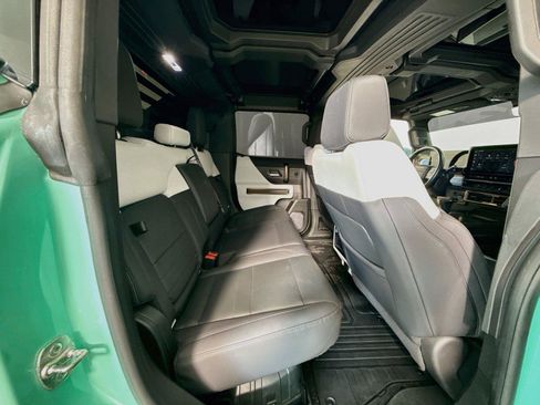 Used 2025 GMC Hummer EV 3X AWD/4WD image 29