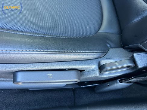 Used 2017 MINI Cooper Clubman ALL4 w/ Premium Package image 37