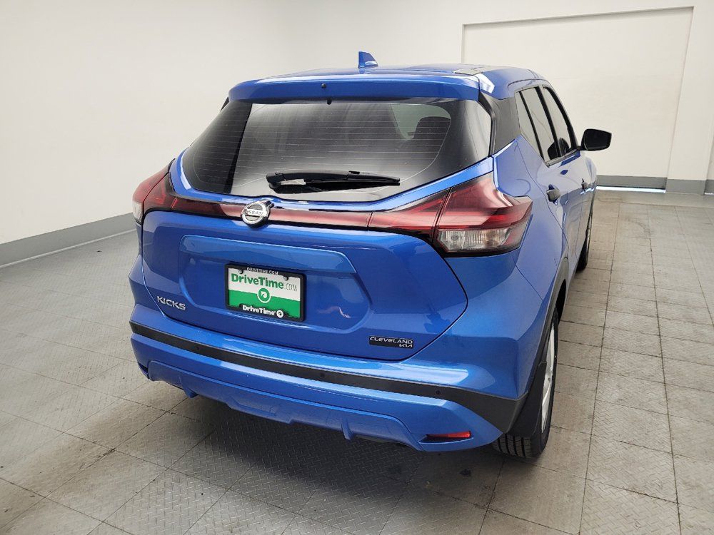 Used 2021 Nissan Kicks S FWD image 7