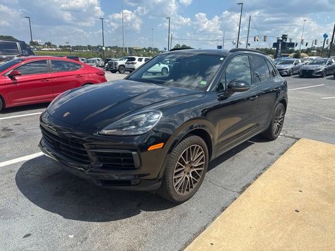 Used 2020 Porsche Cayenne AWD/4WD image 1