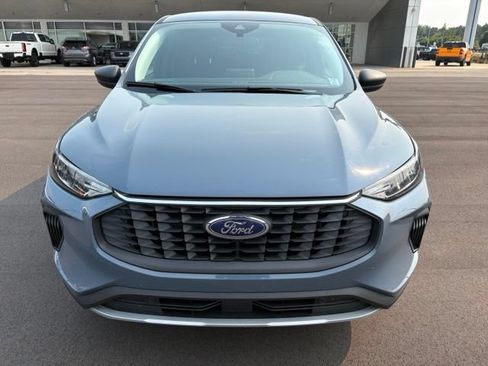 Used 2025 Ford Escape Active AWD/4WD image 10