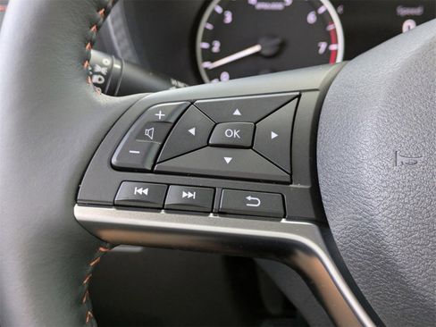 New 2025 Nissan Sentra SR w/ SR Premium Package image 32