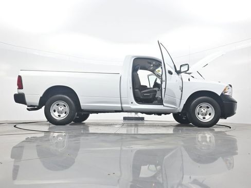 Used 2022 RAM 1500 Tradesman AWD/4WD image 39