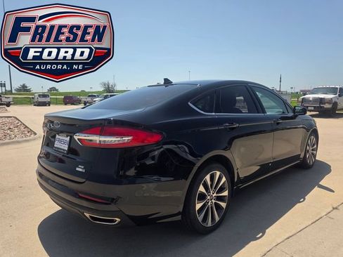 Used 2019 Ford Fusion SE AWD/4WD image 7