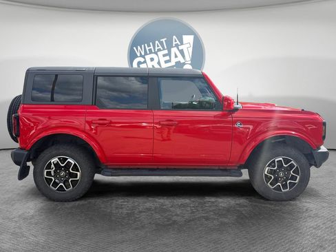 Used 2022 Ford Bronco Outer Banks AWD/4WD image 2