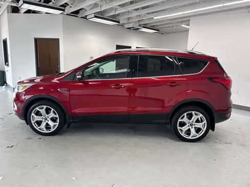 Used 2019 Ford Escape Titanium AWD/4WD image 8