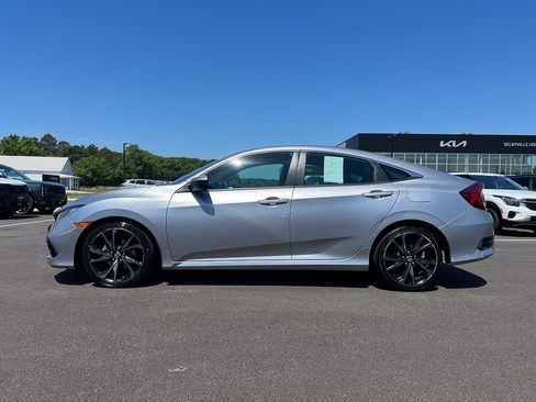 Used 2019 Honda Civic Sport image 2