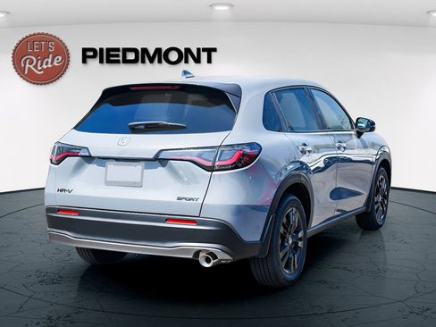 New 2026 Honda HR-V Sport image 3