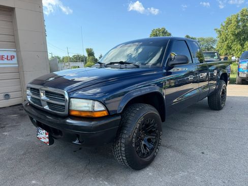 Used 2004 Dodge Dakota 4x4 Club Cab w/ Tire & Handling Group image 11