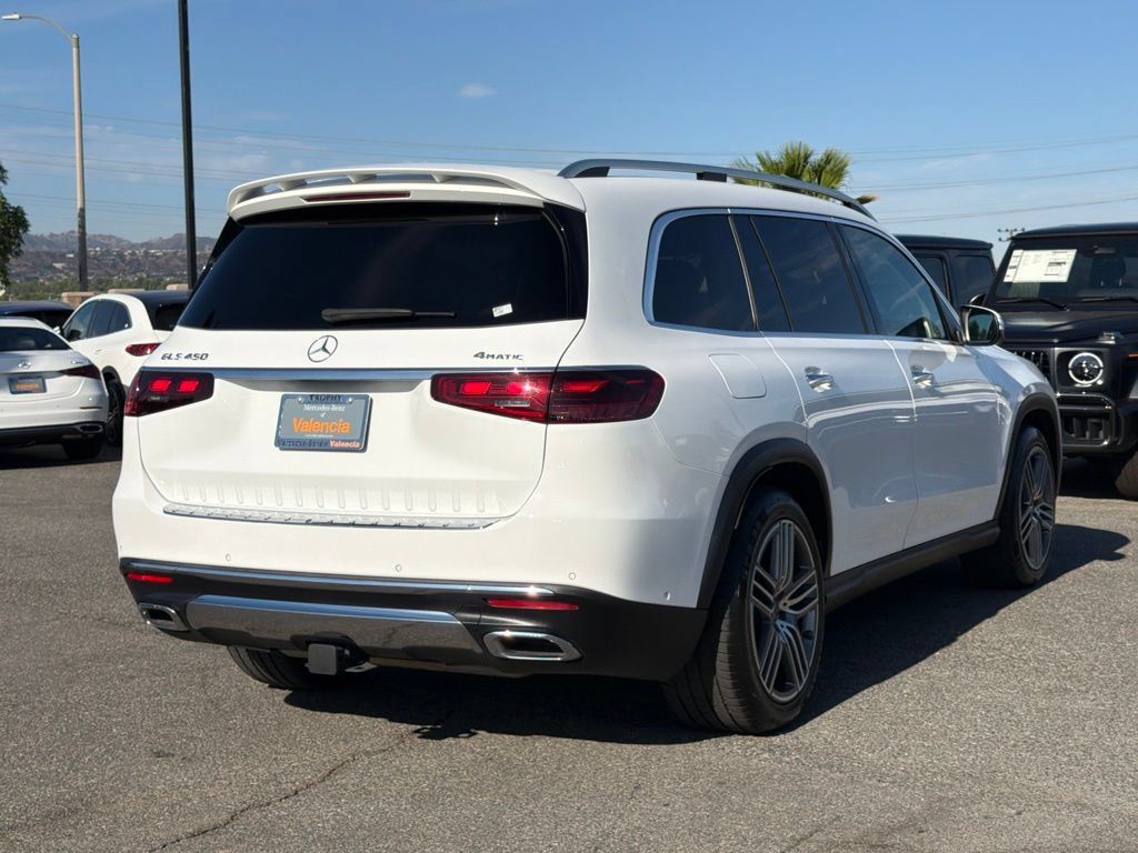 Used 2024 Mercedes-Benz GLS 450 4MATIC image 8