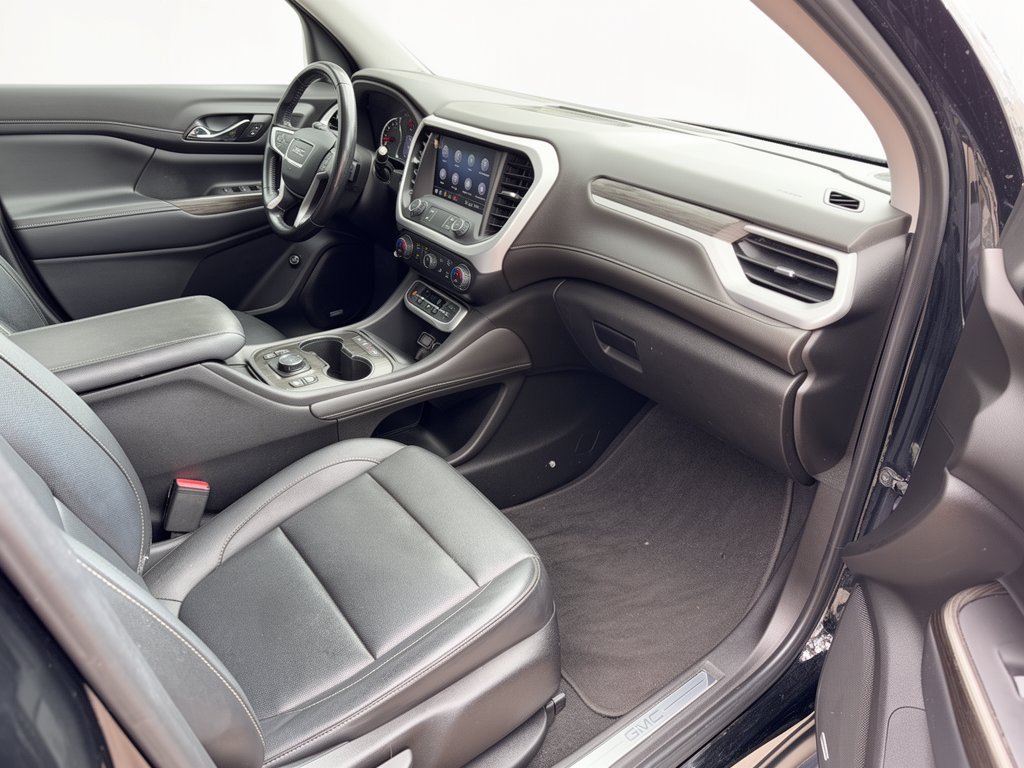 Used 2020 GMC Acadia SLT FWD image 30