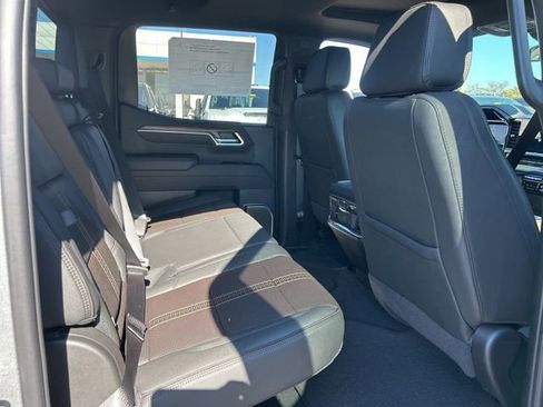 New 2026 Chevrolet Silverado 1500 High Country w/ LPO, Dark Essentials Package image 32