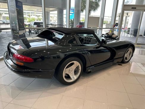 Used 1994 Dodge Viper RT/10 RWD image 15