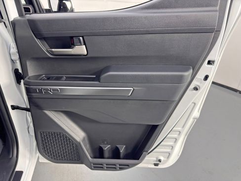 Used 2024 Toyota Tacoma TRD Off-Road image 43