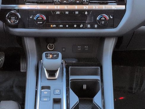 New 2026 Nissan Pathfinder SL image 20
