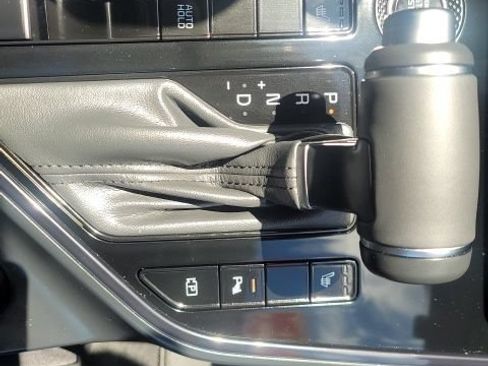 Certified 2025 Kia Niro EX Touring FWD image 24