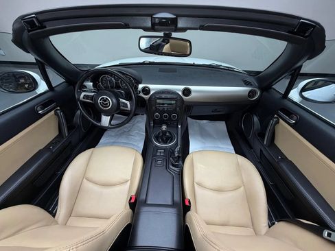 Used 2012 MAZDA MX-5 Miata Grand Touring w/ Premium Pkg RWD image 15
