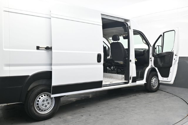 Used 2026 RAM ProMaster 2500 w/ Convenience Group FWD image 49