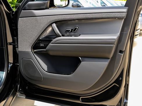 New 2026 Land Rover Range Rover Sport SE AWD/4WD image 58