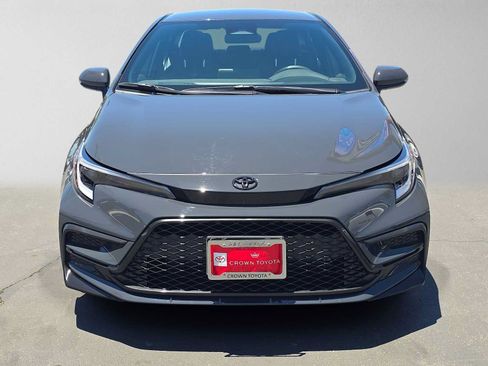 Certified 2026 Toyota Corolla SE w/ Carpet Mat Package (TMS) FWD image 8