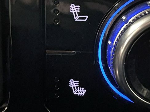 Used 2026 GMC Sierra 1500 SLT image 32