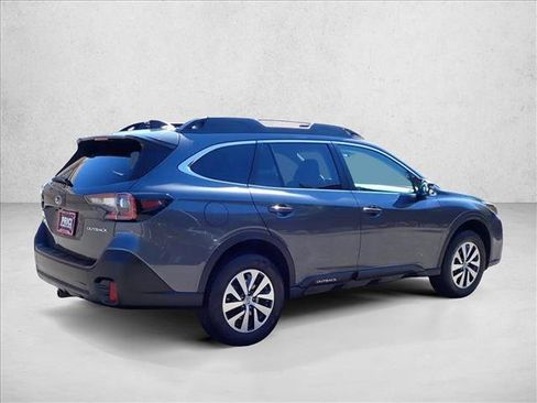 Used 2022 Subaru Outback Premium AWD/4WD image 4