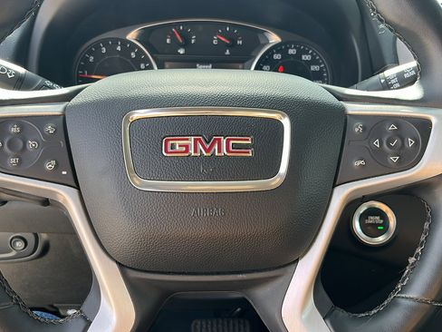 Certified 2024 GMC Terrain SLT image 15