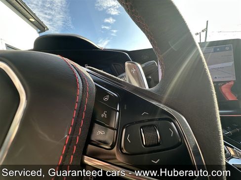 Used 2022 Chevrolet Corvette STINGRAY CONVERTIBLE w/ Z51 Performance Package image 34