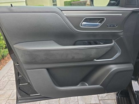 Certified 2025 INFINITI QX80 Luxe image 14