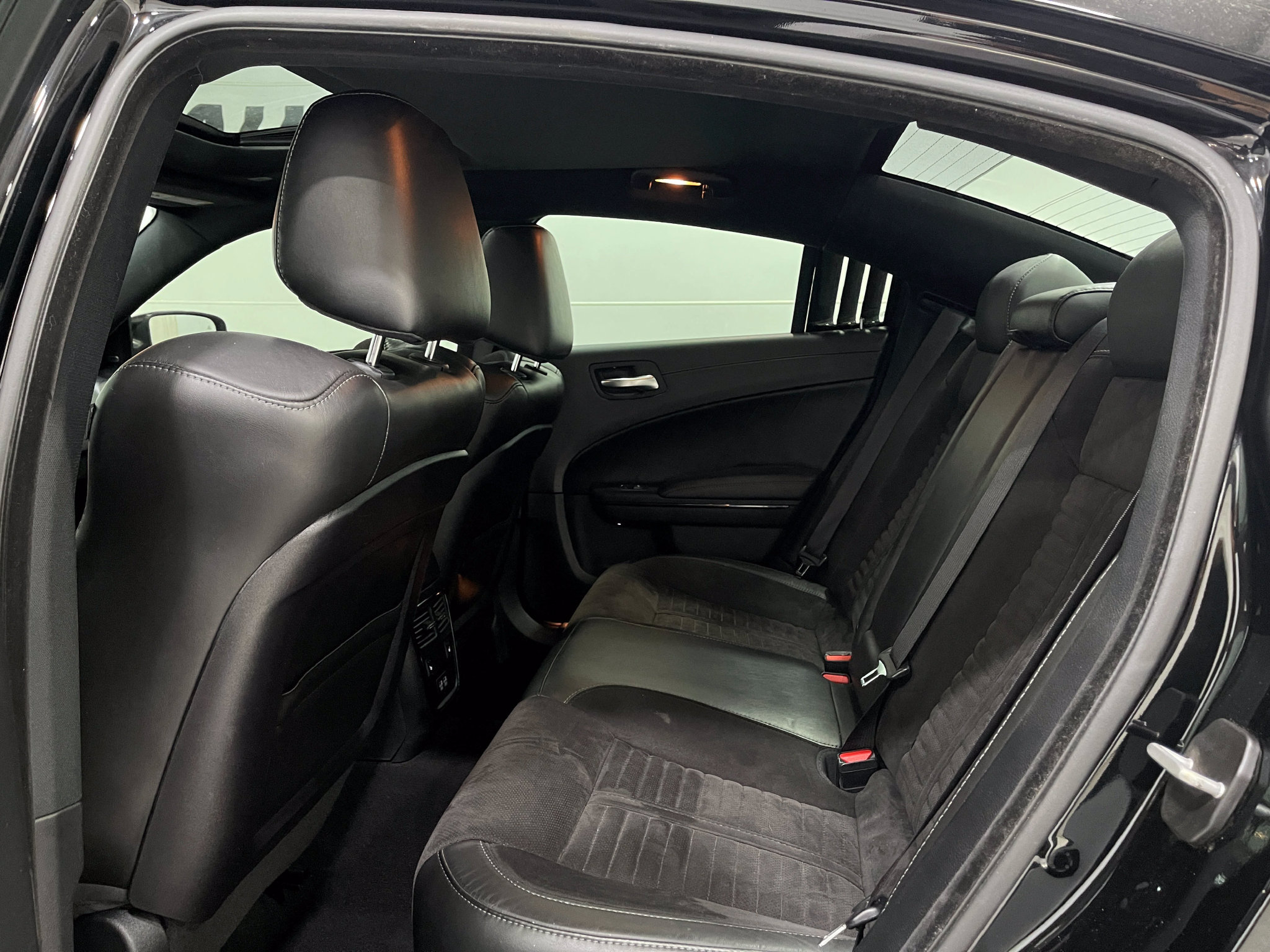 Used 2020 Dodge Charger Scat Pack w/ Daytona Edition Group RWD image 28
