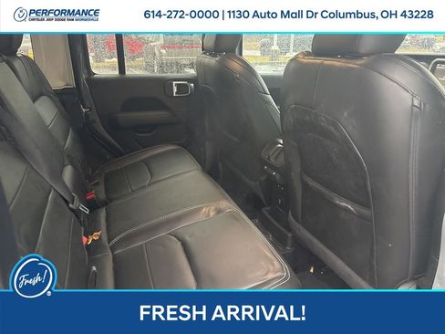 Used 2022 Jeep Wrangler Unlimited Sahara w/ Cold Weather Group image 16