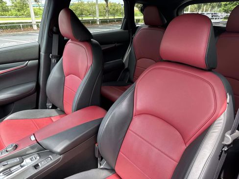 Certified 2025 INFINITI QX50 Sport image 11
