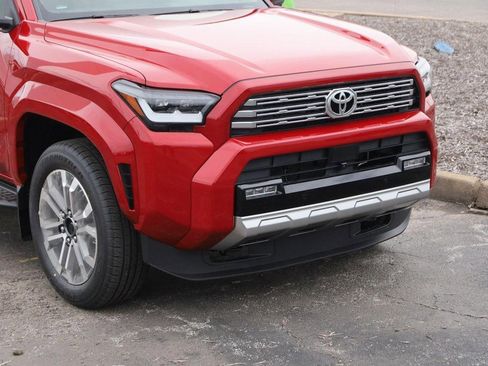 New 2026 Toyota 4Runner Limited AWD/4WD image 2