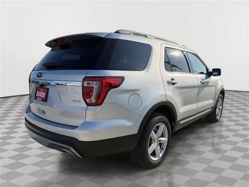 Certified 2017 Ford Explorer XLT w/ Equipment Group 202A AWD/4WD image 5