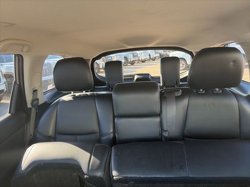 Used 2019 Nissan Pathfinder SL image 27