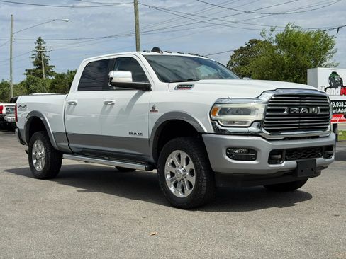 Used 2020 RAM 2500 Laramie AWD/4WD image 3