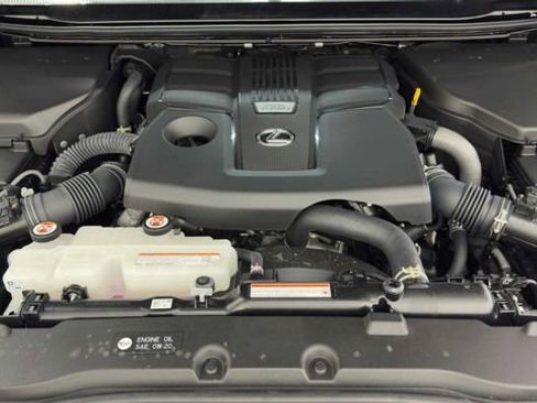 Used 2025 Lexus GX 550 550 Premium w/ Accessory Package (2T) image 40