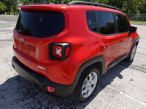 Used 2015 Jeep Renegade Latitude w/ Popular Equipment Group FWD image 6