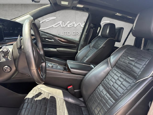 Used 2022 Cadillac Escalade Sport Platinum w/ LPO, ONYX Package RWD image 19