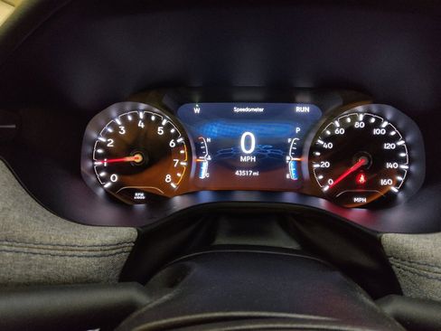 Used 2024 Jeep Compass Latitude AWD/4WD image 23