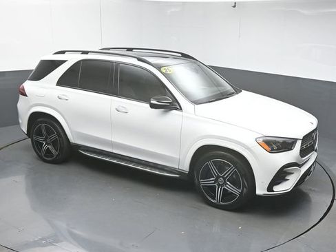Used 2025 Mercedes-Benz GLE 450e 4MATIC image 42