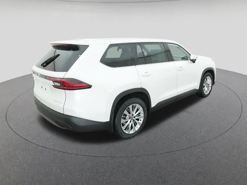 New 2026 Toyota Grand Highlander Platinum image 9