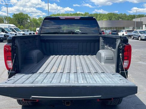Used 2020 GMC Sierra 1500 Elevation w/ Elevation Value Package AWD/4WD image 5