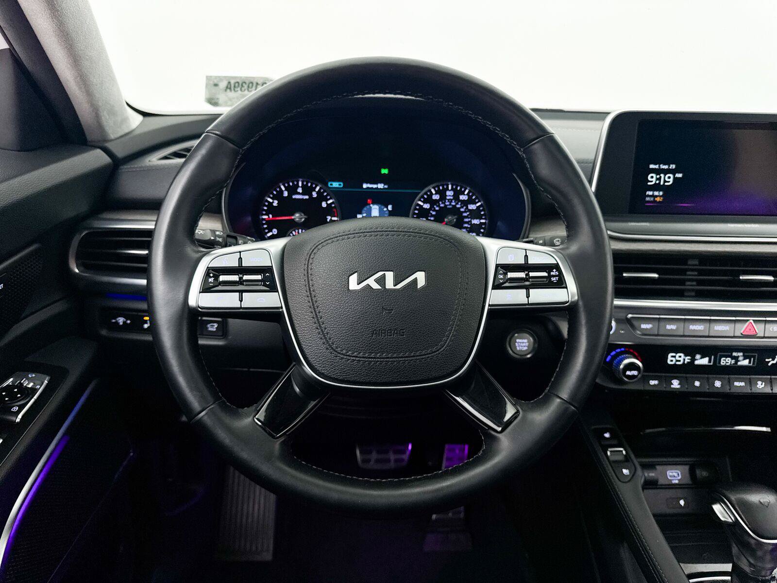 Used 2022 Kia Telluride SX w/ SX Prestige Package AWD/4WD image 6