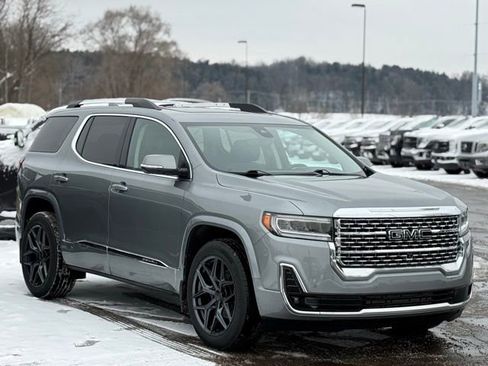 Used 2023 GMC Acadia Denali image 39