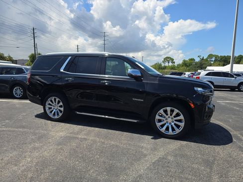 Used 2021 Chevrolet Tahoe Premier AWD/4WD image 2
