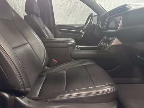 Used 2021 GMC Yukon Denali w/ Denali Premium Package AWD/4WD image 19