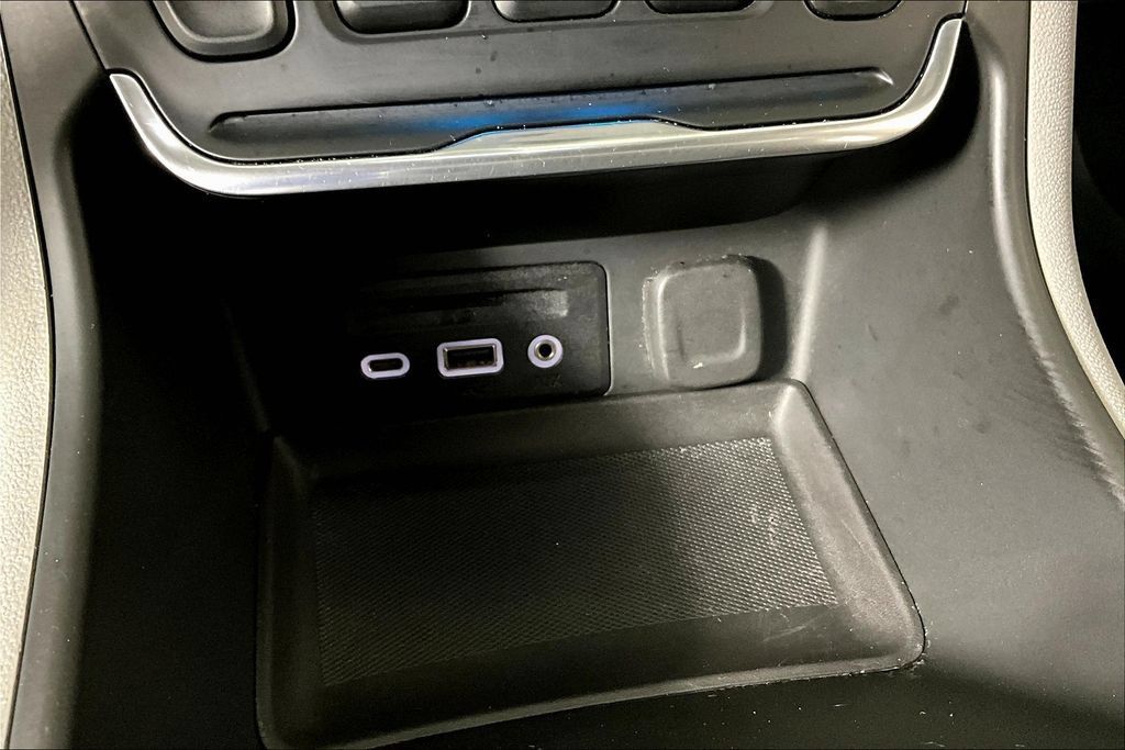 Used 2019 GMC Terrain SLT w/ Preferred Package FWD image 32
